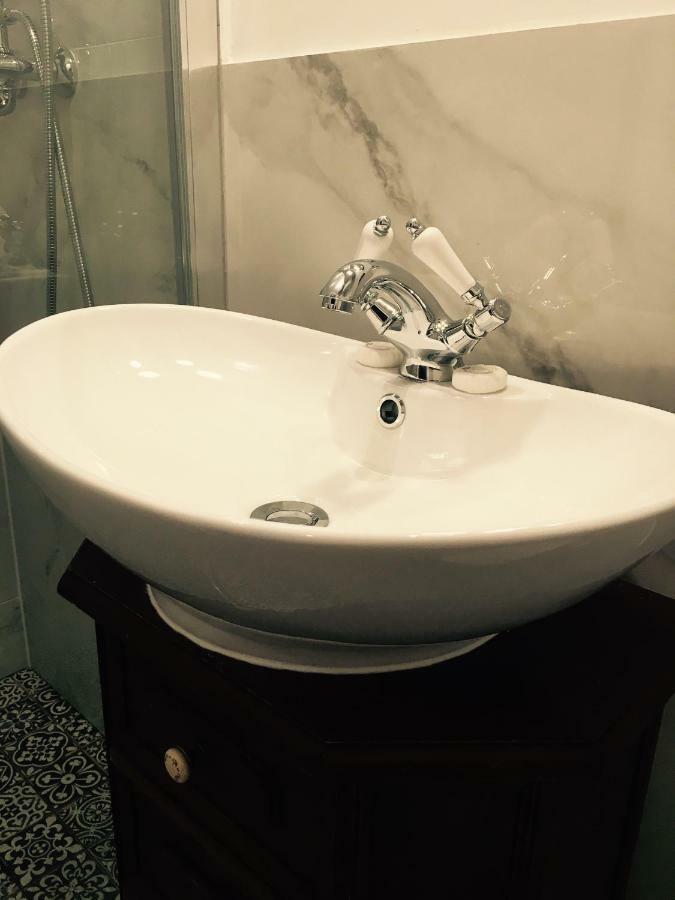 Przestrzenny Apartament W Centrum Krakowa. Bagian luar foto